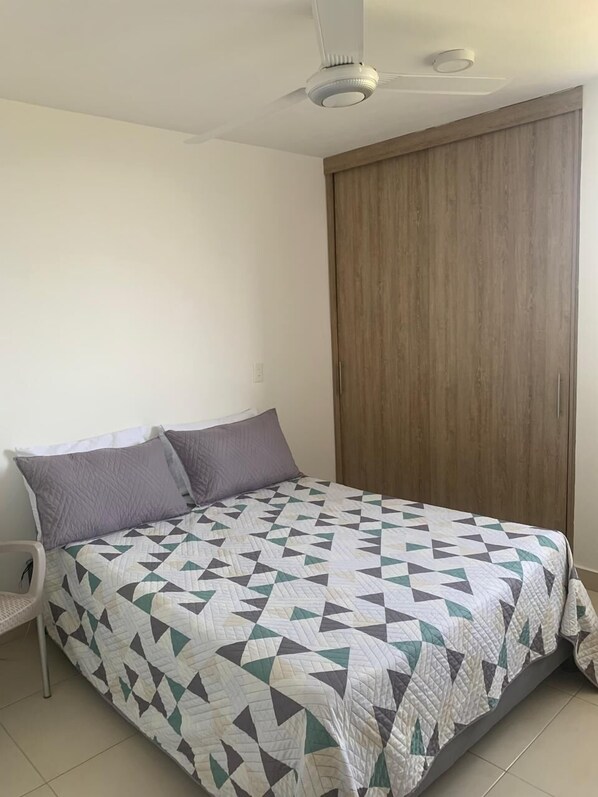 In-room safe, blackout drapes, iron/ironing board, free WiFi - Bello Horizonte Plaza (Santa Marta)