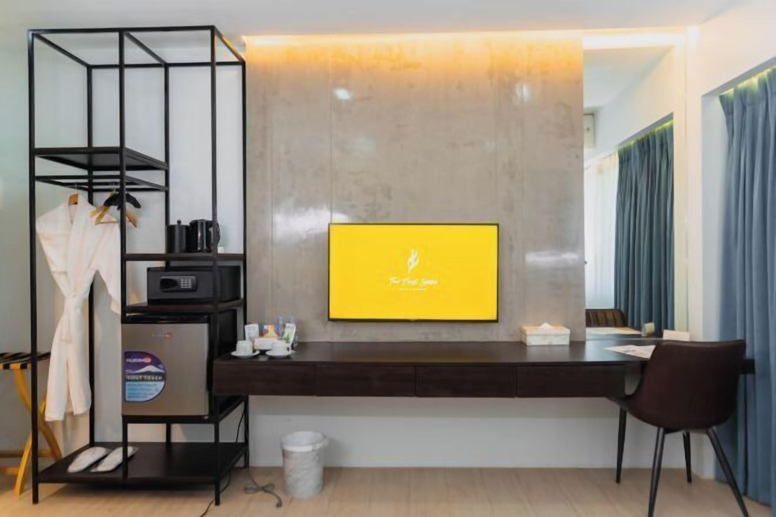 مكواة/لوح كي