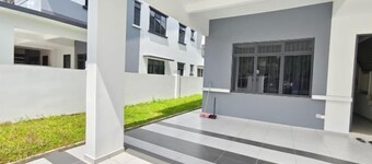 960 Taman Lagenda Kulai Johor Malysia