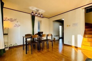 Dining - 2-floor house with garden (Otaru)