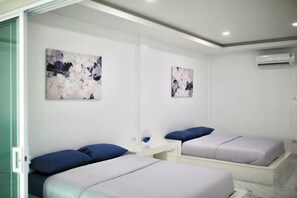 Unclassified image, 3 of 42, button - The Munique Cliff House Chumphon - private jacuzzi with beach views (Pathio)