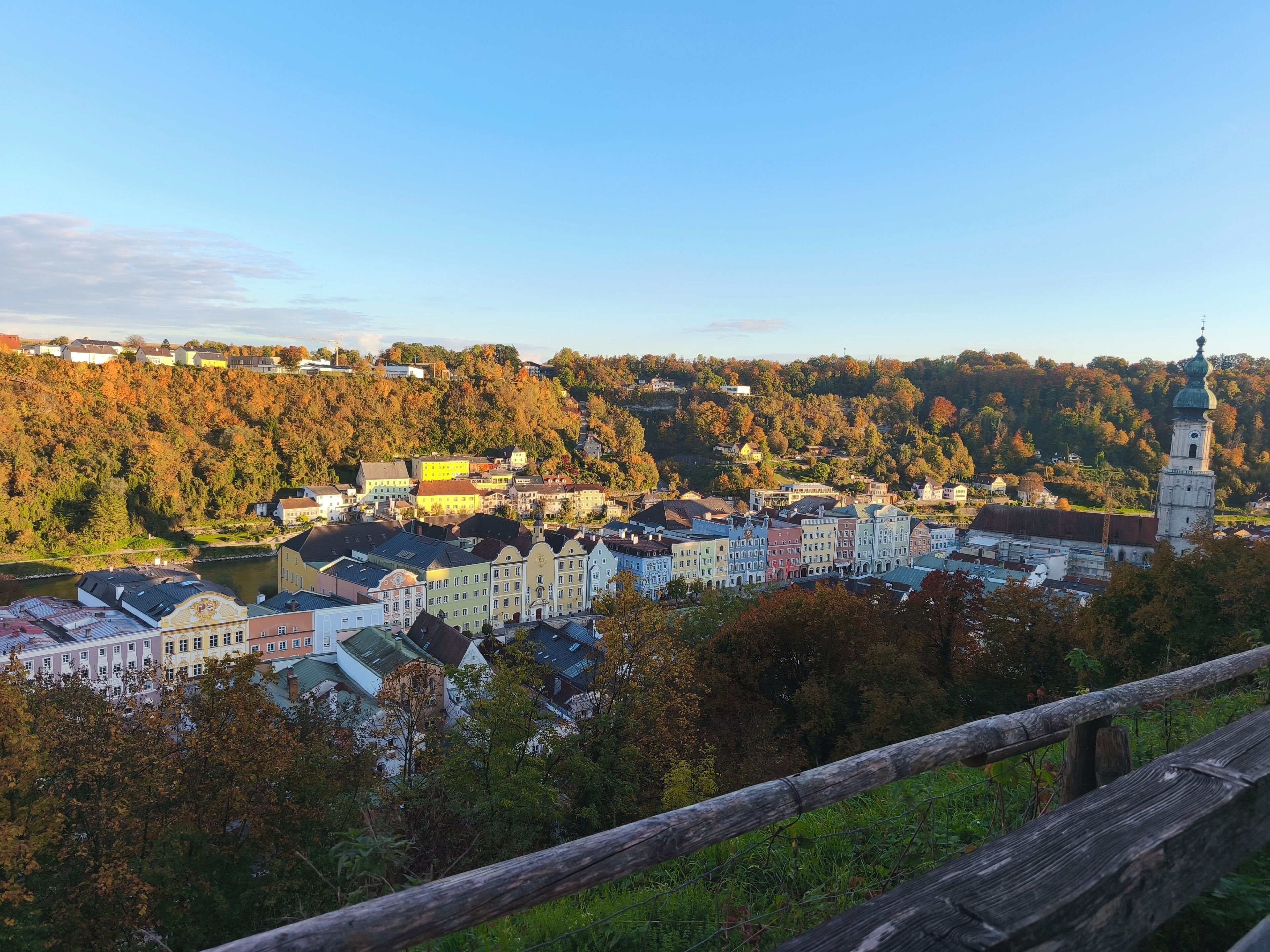 Apartment Castlehill (DE Burghausen) - Hentrich Bärbel - 6900-Blick auf die Altstadt