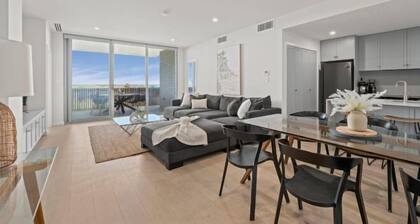 Sea Dunes Luxury Apartment - 10 steps to the beach