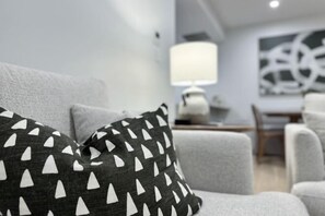 Cribs/infant beds - Sea Dunes Luxury Apartment - 10 steps to the beach (Moana)