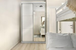 Room - Netanya Beach & Pool Comfort Stay (Netanya)