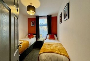 Cribs/infant beds - CrowHill House (Cleethorpes)