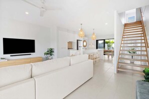 TV, offices - Seabreeze (kingscliff)