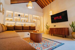 Living area - Villa Terracotta by Pertama Stay (Bali)