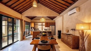 Ảnh chưa phân loại, 3 trong số 24 ảnh, nút