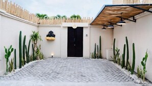 Ảnh chưa phân loại, 5 trong số 24 ảnh, nút