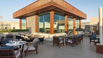 Khu ẩm thực ngoài trời