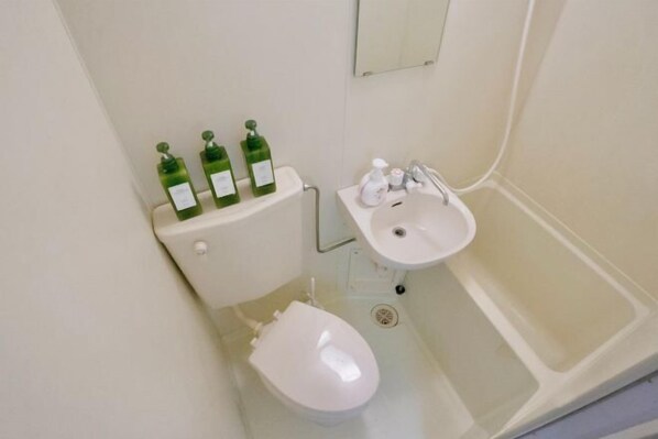 Room - Shinjuku、Kabukicyo 4 mins｜Up to 6 guests｜Newly renovated｜loft (Tokyo)