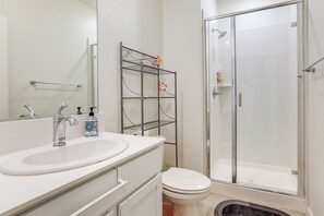 Hair dryer, towels