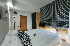 Room - Irich residence (South Samrong) 6 Kms BTS-Pu Chao (Phra Pradaeng)