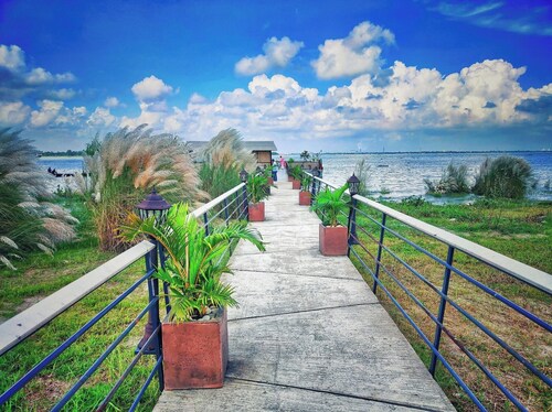 Subarna Bhumi Resort