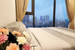 Room - 4 bedroom apartment with beautiful view at vinhomes metropolis (Hanoi)
