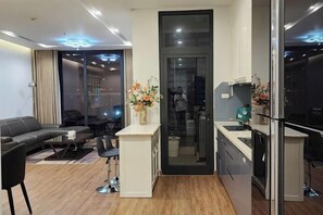 Interior - 4 bedroom apartment with beautiful view at vinhomes metropolis (Hanoi)