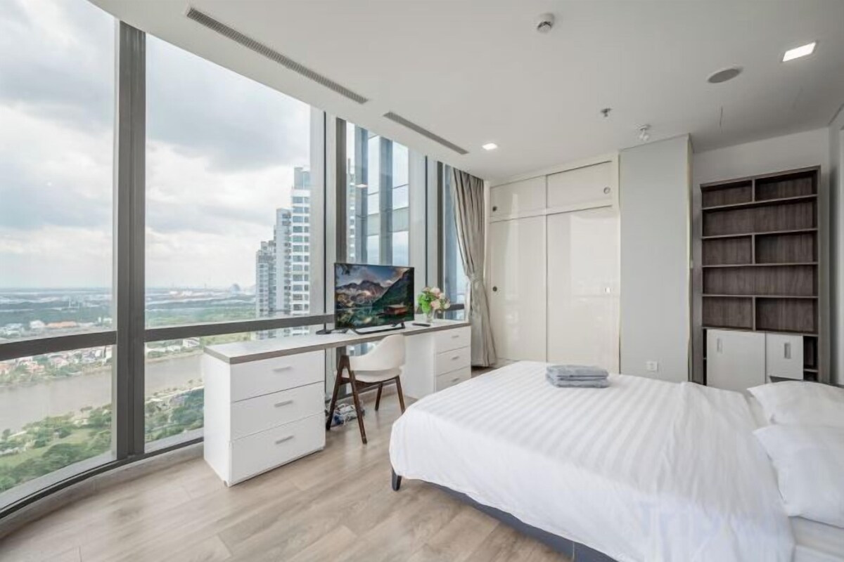 Premium 3-bed Room