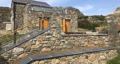 Tan y Garn - 2 Bedroom Cottage - Whitesands