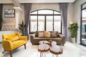 Exterior - KN3 Holiday Villa (Ho Chi Minh City)