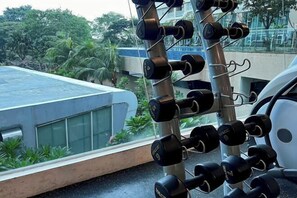 Fitness facility - MODERn Trivium Apt 1BR w/ Wi-Fi, Pool & Gym (South Cikarang)