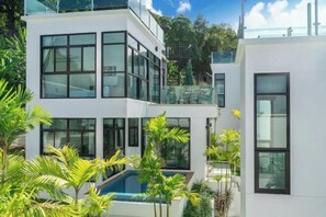 Outdoor pool - Namara The Residence (Phuket)