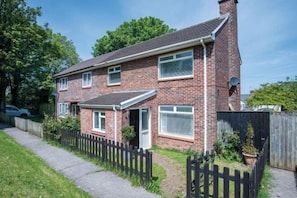 Room - Sunderland Avenue - 2 Bedroom - Pembroke Dock (Pembroke Dock)