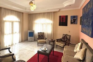 منطقة المعي شة