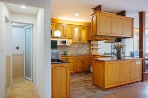 Private kitchen - VietHOME - 22 Pho Hue - Apartment 401 (Hanoi)