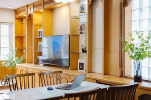 Unclassified image, 5 of 18, button - VietHOME - 22 Pho Hue - Apartment 401 (Hanoi)