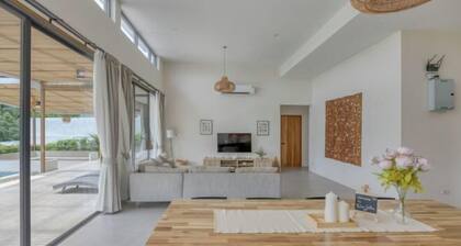 Tropical Peaceful Poolside Retreat by Sea N' Rent