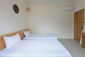 Room - Tropical Peaceful Poolside Retreat by Sea N' Rent (Koh Phangan)