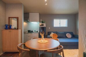 Room - New open！F Maison Kishinosato｜Next to Tenga Chaya Park (Osaka)