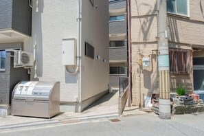 Unclassified image, 5 of 23, button - New open！F Maison Kishinosato｜Next to Tenga Chaya Park (Osaka)