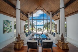 Cribs/infant beds - Super Luxury Seafront Villa (Phuket)