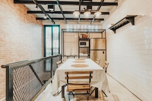 Dining - MEEMAW'S HOUSE (Bangkok)