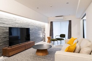 Living area - CREAL premier Akasaka (Minato-ku)