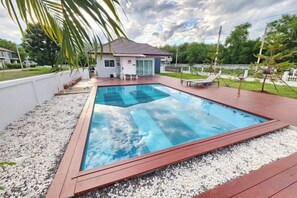 Unclassified image, 3 of 18, button - Pool Villa - Phetchabun (Phetchabun)