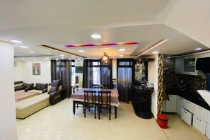 Interior - Rudhraksh Villa 4Br- Perfect Vacay Villa (Mussoorie)