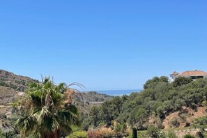 Room - All About La Boheme (Benahavis)