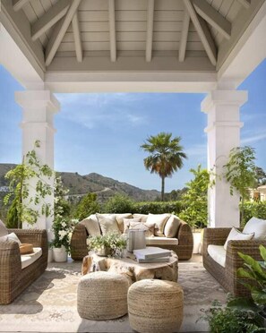 Room - All About La Boheme (Benahavis)