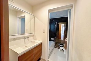 Bathroom - EI・RIN (Osaka)