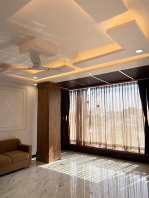 Family Room | Iron/ironing board, free WiFi - MANGLAM INN (Lucknow)