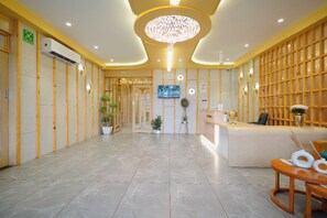 Reception - Hotel Saubhagya Ahmedabad (Ahmedabad)