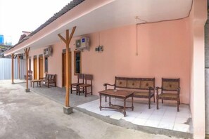 Unclassified image, 2 of 33, button - Wahyu Putri House Yogyakarta (Kraton)