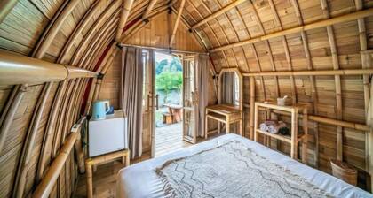 Tegal Bamboo Cottages & Private Hot Spring