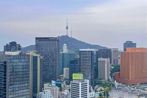 Unclassified image, 5 of 21, button - SUNNY HOUSE (Seoul)