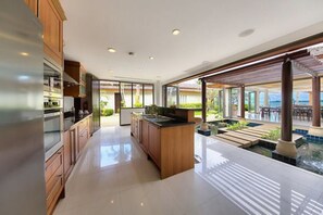 รูปภาพที่ไม่ได้จัดประเภท, 3 จาก 73, ปุ่ม