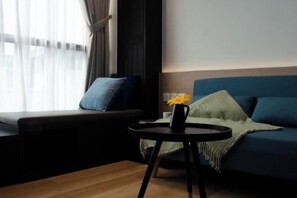 Cribs/infant beds - VicHaus Serviced Apartment (Singapore)