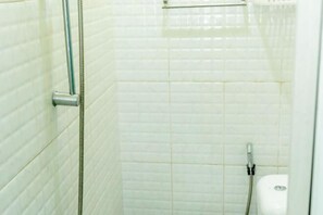 Bathroom - Kos Kosan Mbak Anti (North Bogor)
